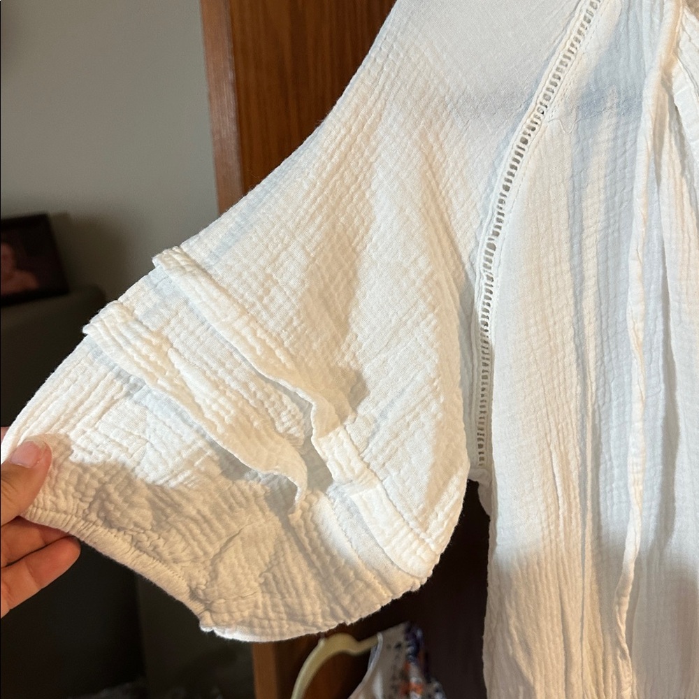 Knox Rose White Gauze Button romper - Picture 3 of 3